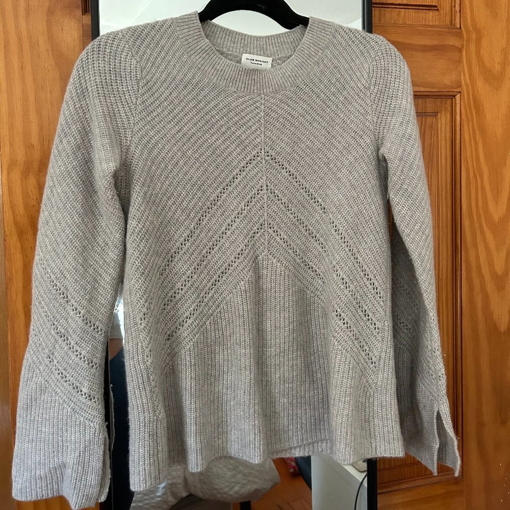 Club Monaco Cashmere Sweater / Size XS